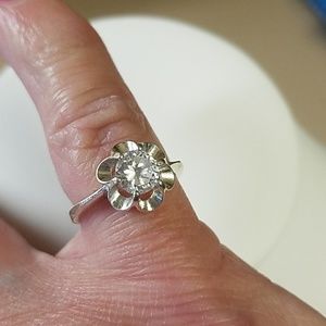 Avon Sterling Silver Crystal Flower Ring